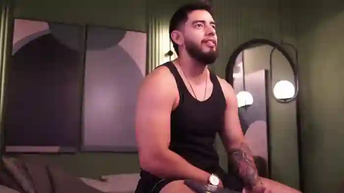 2025/10/25/flirt4free-nick-vans-21-37-05