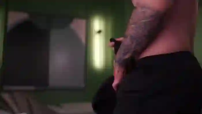 2025/10/25/flirt4free-nick-vans-22-11-27