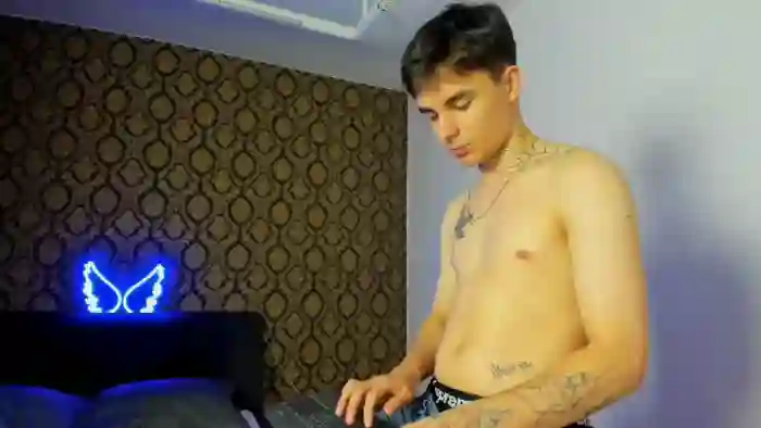 2025/10/25/flirt4free-river-palme-22-23-43