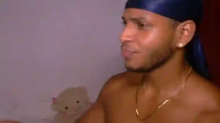 2025/10/26/flirt4free-erick-madison-13-32-38