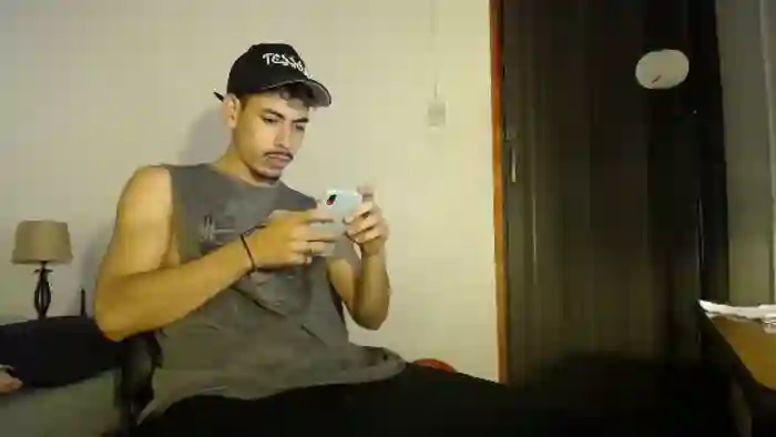 2025/10/26/flirt4free-marlon-teixeiraaa-02-50-16
