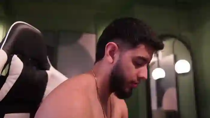 2025/10/26/flirt4free-nick-vans-16-07-28