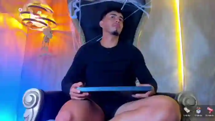 2025/10/26/flirt4free-thaddeus-king-21-28-19