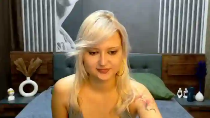 2025/10/27/flirt4free-nancy-reagan-17-16-39