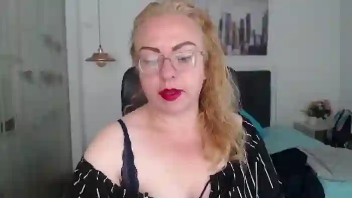 2025/10/27/flirt4free-tania-goddess-13-58-08