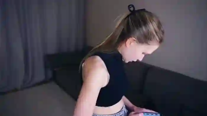 2025/10/27/flirt4free-valarie-mcginister-15-18-10