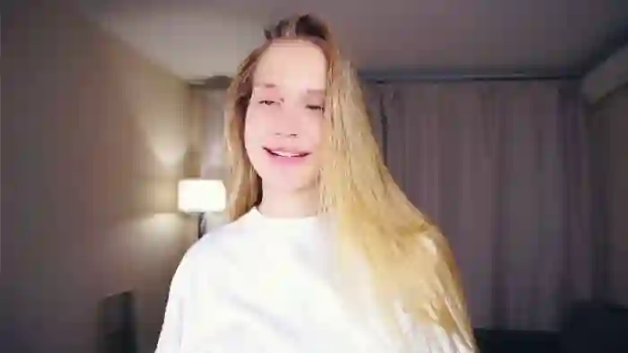 2025/10/28/flirt4free-valarie-mcginister-12-35-10