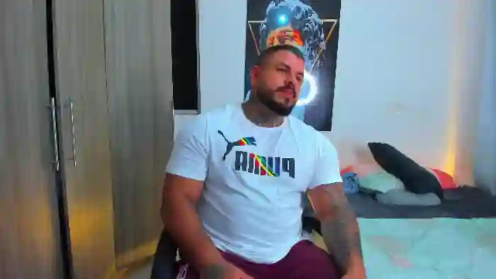 2025/10/28/flirt4free-mario-teran-03-00-34