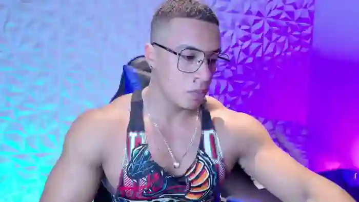 2025/10/28/flirt4free-markus-kane-05-27-14