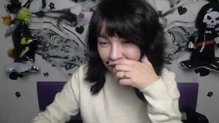 2025/10/29/flirt4free-selena-lim-08-46-30