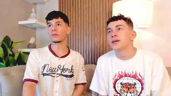 noaah-smithh-and-thomaas-jhonsonn