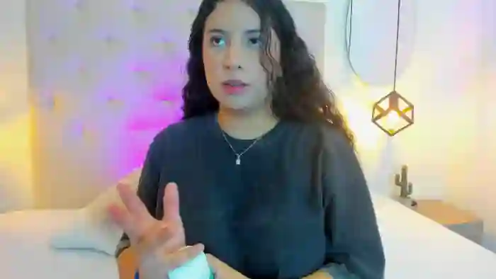 2025/12/04/flirt4free-zara-clark-00-16-39