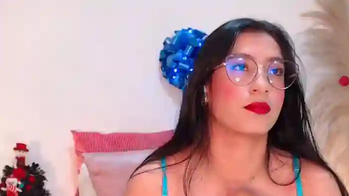 2025/12/12/flirt4free-lucy-minds-19-13-10