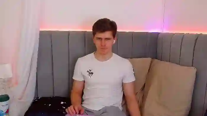 2025/12/12/flirt4free-david-christian-10-11-13