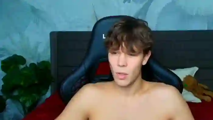 2025/12/12/flirt4free-johnny-october-10-25-10