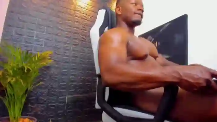 2025/12/12/flirt4free-liam-dalton-07-11-29