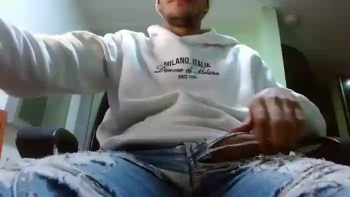 2025/12/12/flirt4free-lobo-ositoz-10-14-37