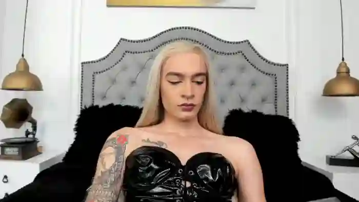 2025/12/12/flirt4free-julieta-garca-14-58-06