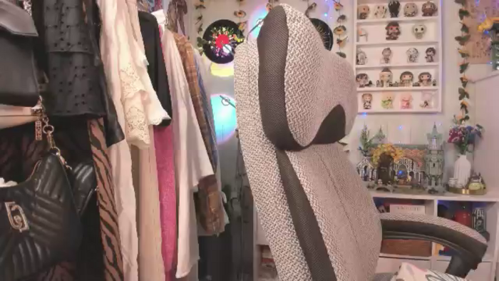 KellyAsian