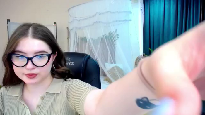 AdmireMyEyes