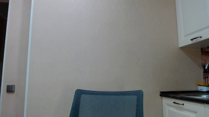 Ari_Honey
