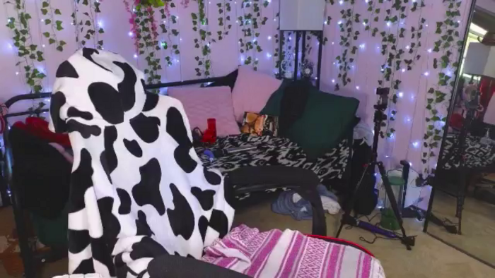 naughtybella_