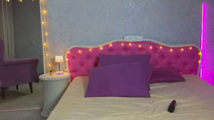 ArianaPetite