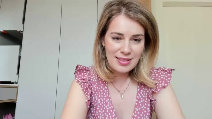 PrettyWomen31