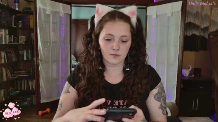 AlyLee_