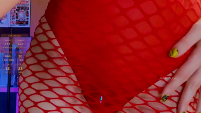Giantess_Eva