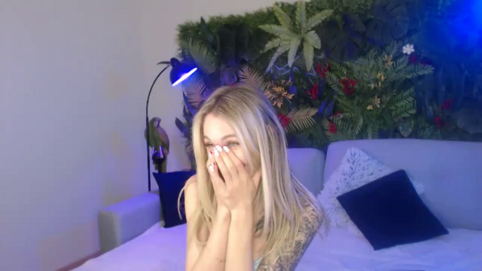 Horny_Blond