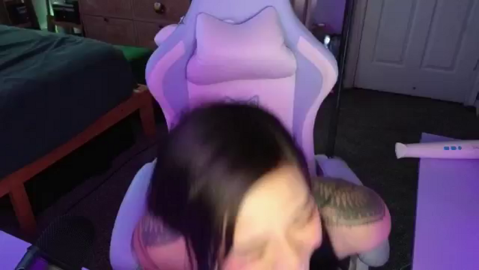 dolllface