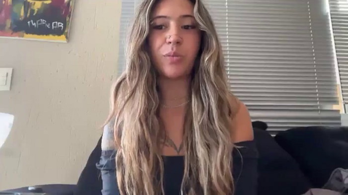 Ladyhot3