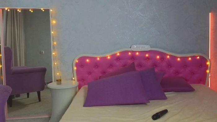 ArianaPetite