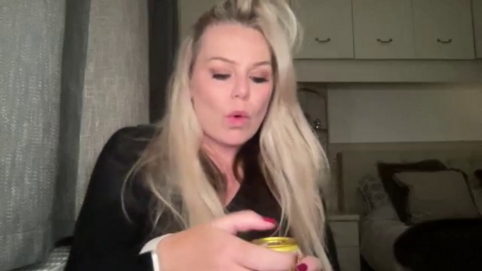 LarasDen
