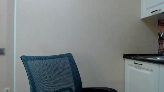 Ari_Honey