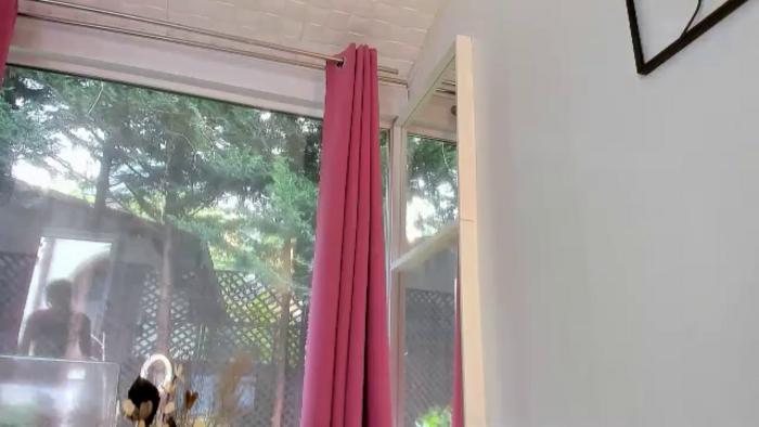 Mia_Noir