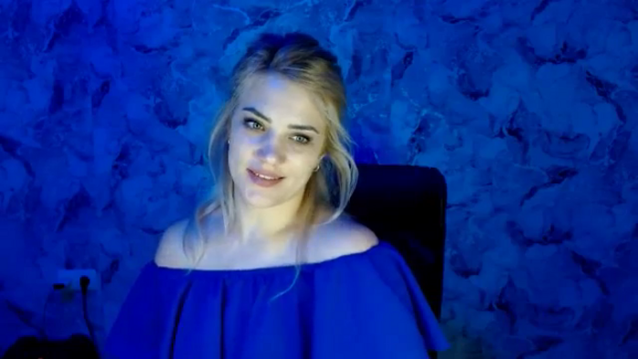 Nika_gold1