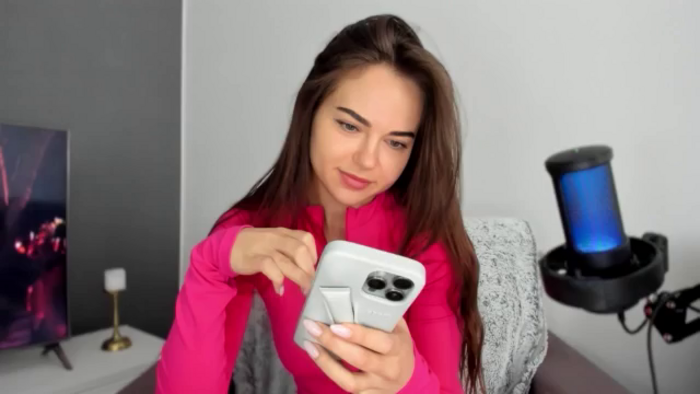 BeeTheQueen