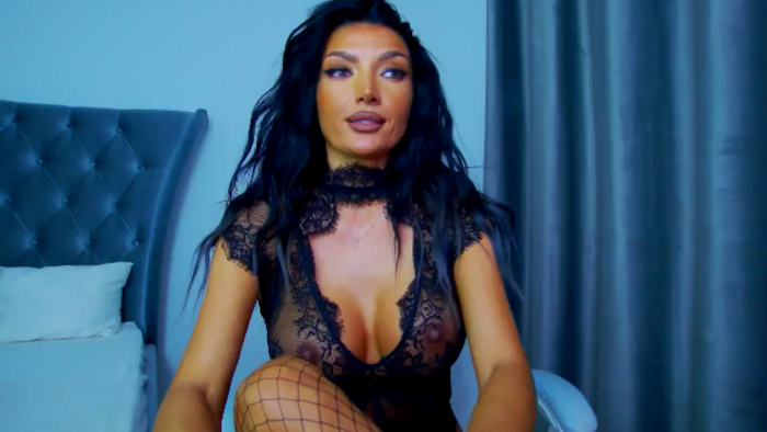 Karina_Smith