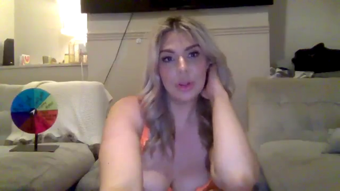 Roxy_Reveals
