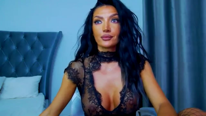 Karina_Smith