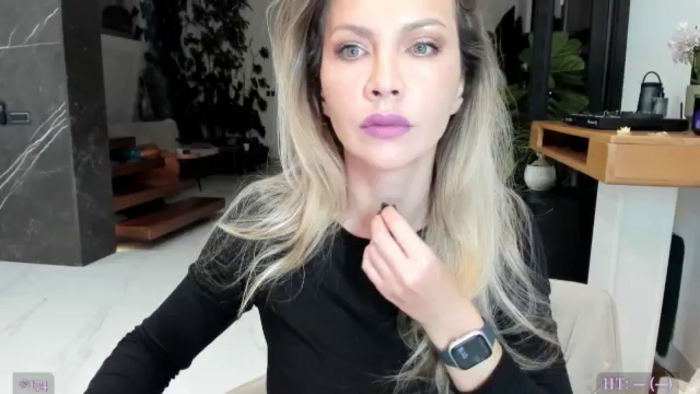 AweJolie