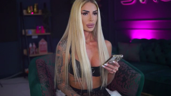 RaquelleVon