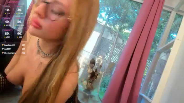 Mia_Noir