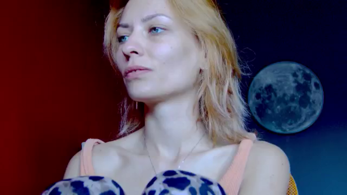 Karoline121