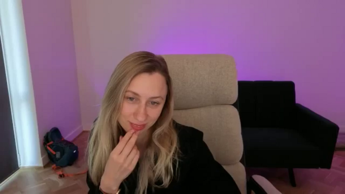 LilyFoxx