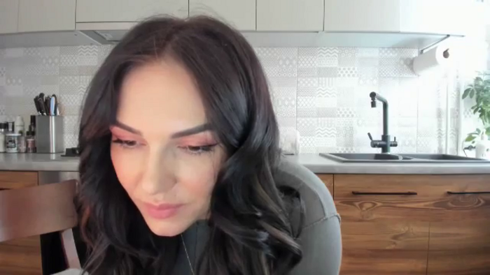 MissNelly_