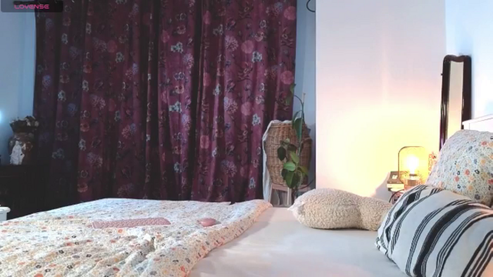 Sellena_Girl