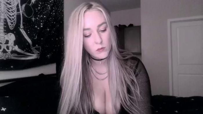 ItsRavenRoses